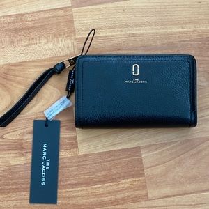 NEW! Marc Jacobs The Softshot Compact Wallet